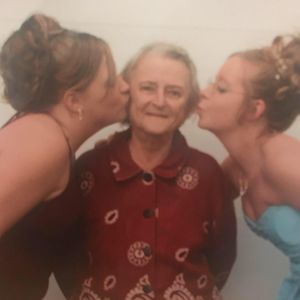 Meet your Posher, Laurie